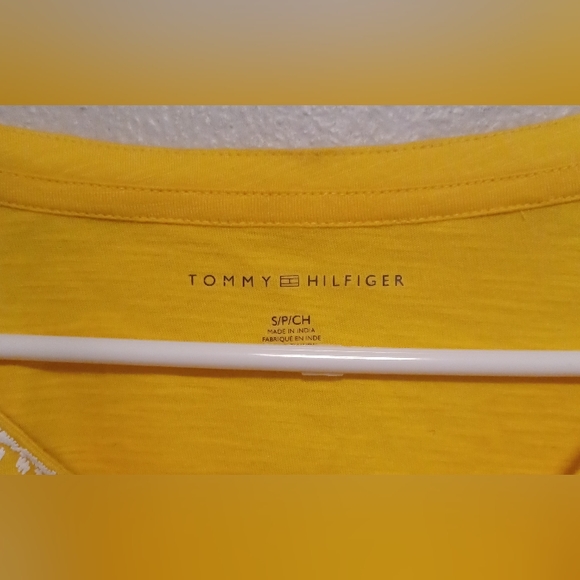 TOMMY HILFIGER Women's Sunflower Cotton Caftan Split-Neck T-Shirt Small NWT - Picture 6 of 10